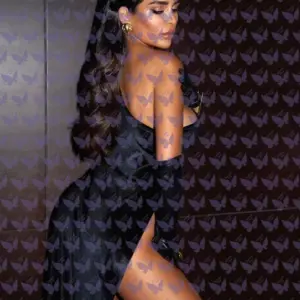 Имя: Мира, Возраст: 24, Грудь: 4