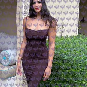 Имя: Найла, Возраст: 25, Грудь: 3