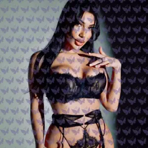 Имя: Наоми, Возраст: 34, Грудь: 4