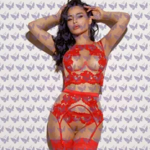 Имя: Natali, Возраст: 22, Грудь: 3