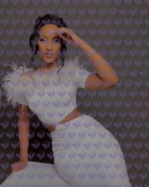 Имя: Naty, Возраст: 24, Грудь: 1