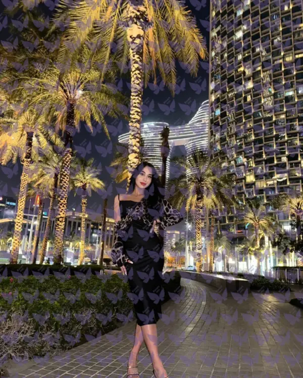 Имя: Нелли, Возраст: 20, Грудь: 1