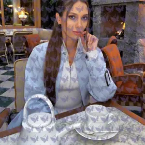 Имя: Николь, Возраст: 24, Грудь: 2