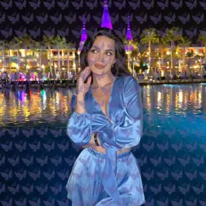 Имя: Николь, Возраст: 26, Грудь: 2