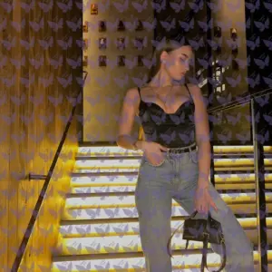 Имя: Ноэль, Возраст: 19, Грудь: 2