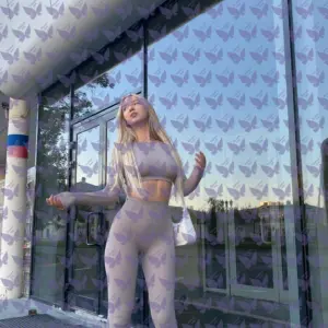 Имя: Нора, Возраст: 22, Грудь: 3