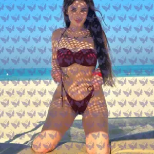 Имя: Новелла, Возраст: 22, Грудь: 3