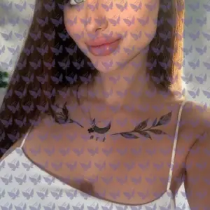 Имя: Новелла, Возраст: 22, Грудь: 3