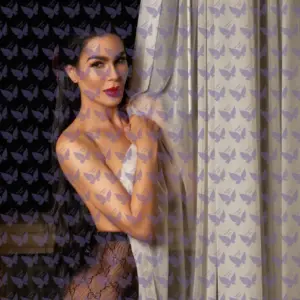 Имя: Офелия, Возраст: 28, Грудь: 3