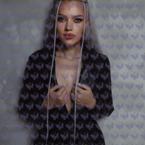 Имя: Окси, Возраст: 24, Грудь: 2