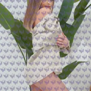 Имя: Радослава, Возраст: 27, Грудь: 2