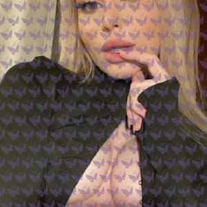 Имя: Регина, Возраст: 23, Грудь: 1