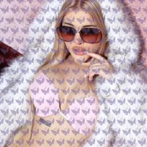 Имя: Ренесми, Возраст: 24, Грудь: 2