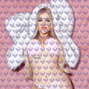 Имя: Ренесми, Возраст: 24, Грудь: 2