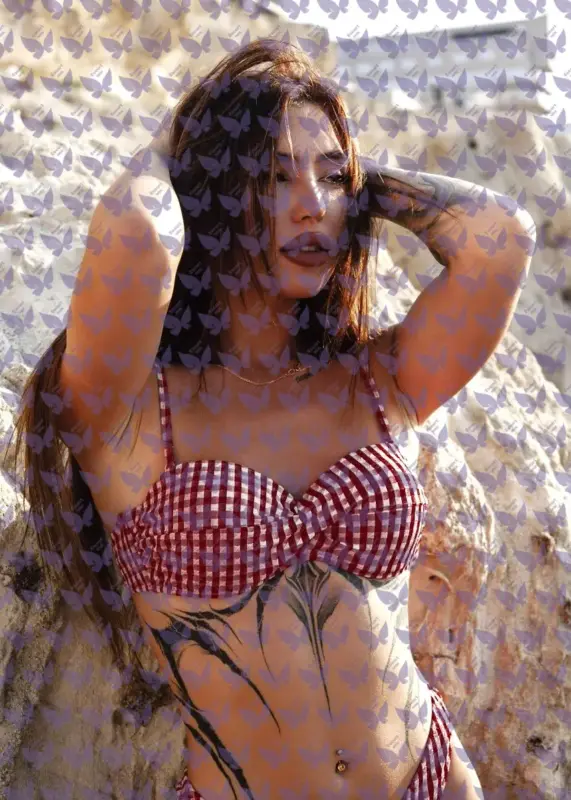 Имя: Ро, Возраст: 19, Грудь: 2