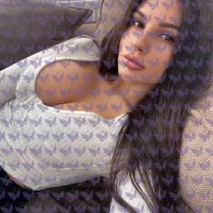 Имя: Ромина, Возраст: 25, Грудь: 2