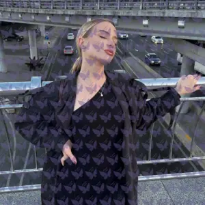 Имя: Роуэн, Возраст: 23, Грудь: 2