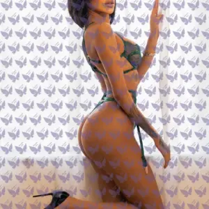 Имя: Роза, Возраст: 22, Грудь: 2