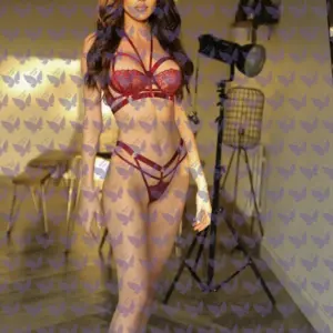 Имя: Розали, Возраст: 25, Грудь: 2