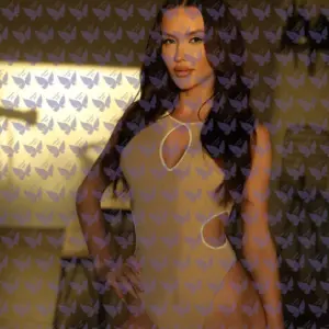 Имя: Розали, Возраст: 25, Грудь: 2