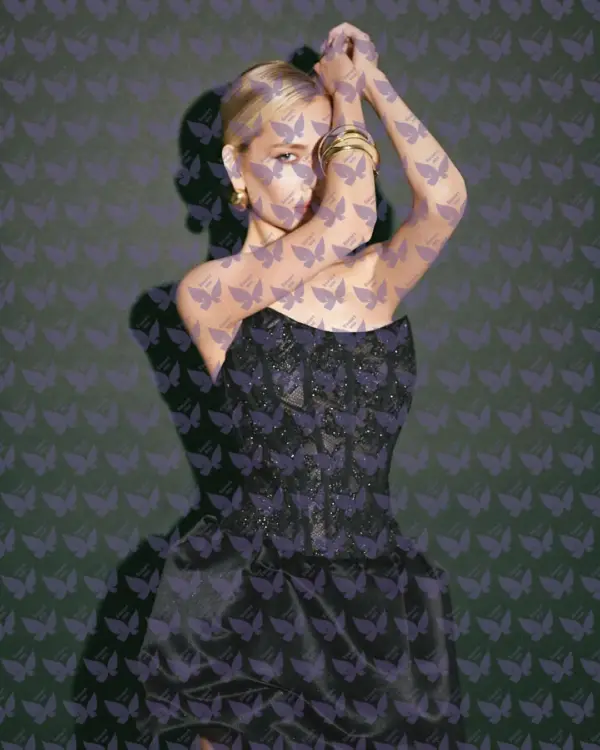 Имя: Розали, Возраст: 24, Грудь: 1