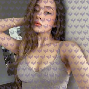 Имя: Розалина, Возраст: 21, Грудь: 2