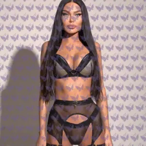 Имя: Сабина, Возраст: 21, Грудь: 4