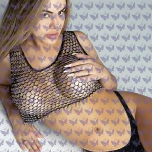 Имя: Сафира, Возраст: 24, Грудь: 3