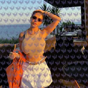 Имя: Сана, Возраст: 27, Грудь: 3