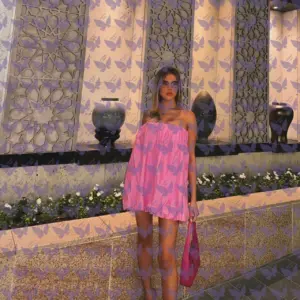 Имя: Сана, Возраст: 27, Грудь: 3