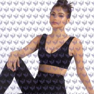 Имя: Санта, Возраст: 25, Грудь: 2