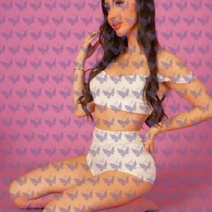 Имя: Сара, Возраст: 25, Грудь: 2