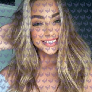 Имя: Шарлотта, Возраст: 21, Грудь: 2