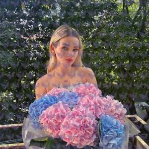 Имя: Шарлотта, Возраст: 23, Грудь: 2