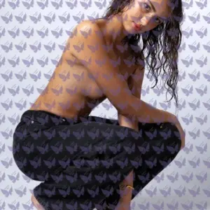 Имя: Саша, Возраст: 23, Грудь: 1