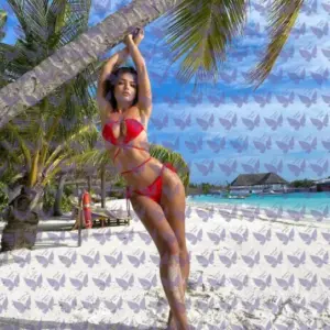 Имя: Селестина, Возраст: 25, Грудь: 2