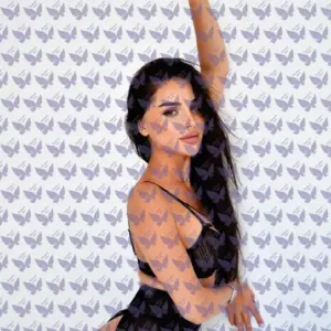 Имя: Шелла, Возраст: 21, Грудь: 3