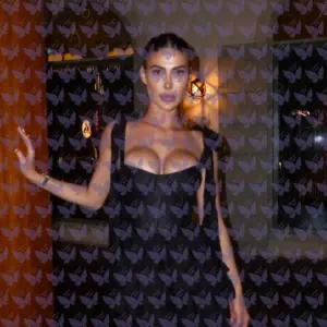 Имя: Серафина, Возраст: 25, Грудь: 3