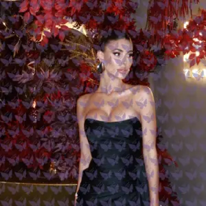 Имя: Серафина, Возраст: 25, Грудь: 3