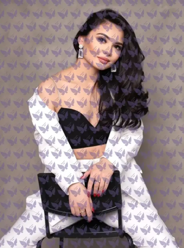 Имя: Шерилл, Возраст: 27, Грудь: 2