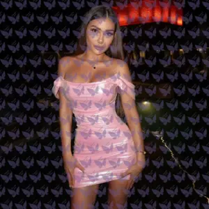 Имя: Сесилия, Возраст: 23, Грудь: 2