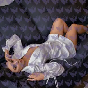 Имя: Сиенна, Возраст: 23, Грудь: 2