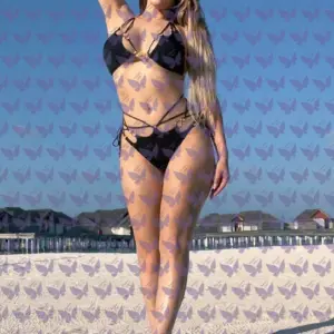 Имя: Сильви, Возраст: 24, Грудь: 3