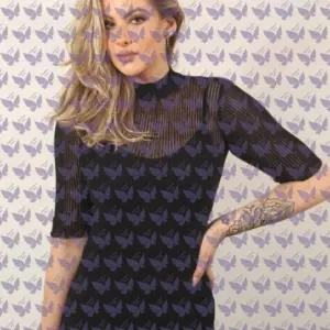 Имя: Симона, Возраст: 25, Грудь: 2