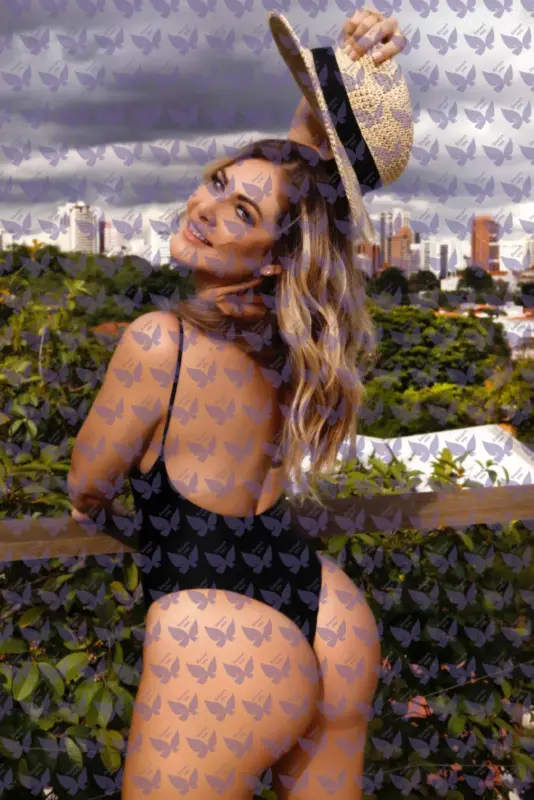 Имя: Симона, Возраст: 25, Грудь: 2