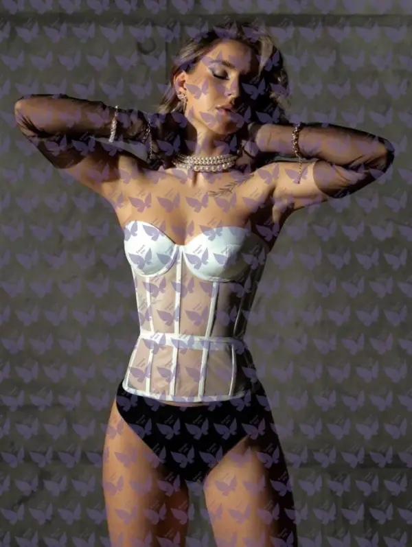 Имя: Скади, Возраст: 19, Грудь: 2