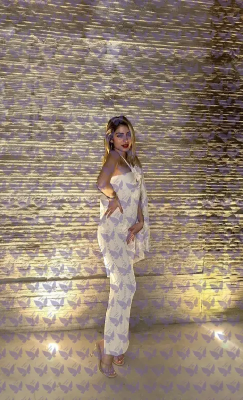 Имя: София, Возраст: 26, Грудь: 2