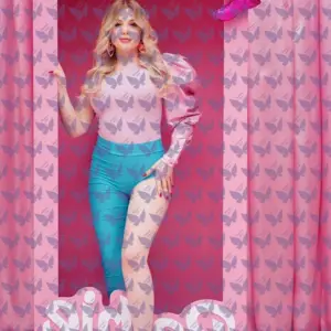 Имя: Соланж, Возраст: 23, Грудь: 3