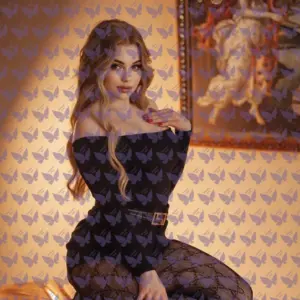 Имя: Соланж, Возраст: 23, Грудь: 3