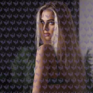 Имя: Соленн, Возраст: 24, Грудь: 1